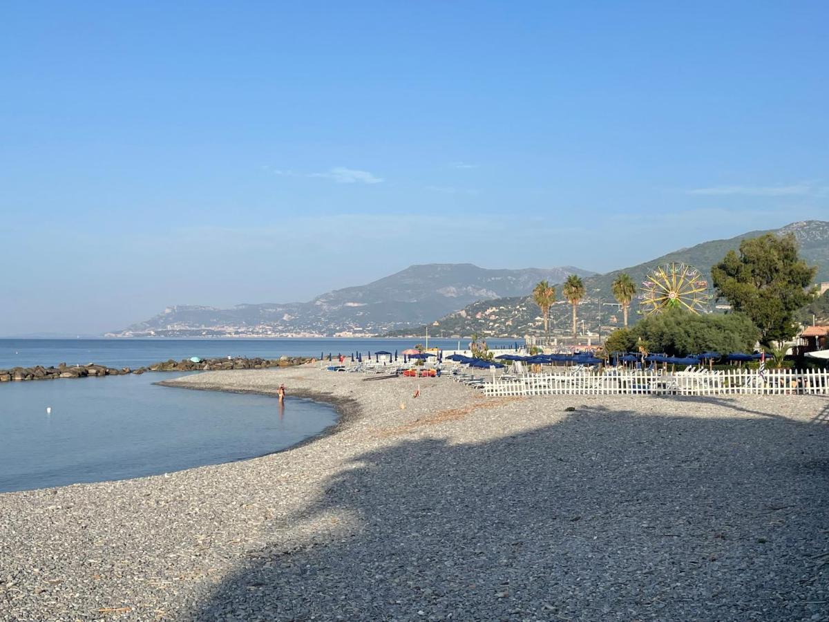 Casa Aiga Marina Leilighet Ventimiglia Eksteriør bilde