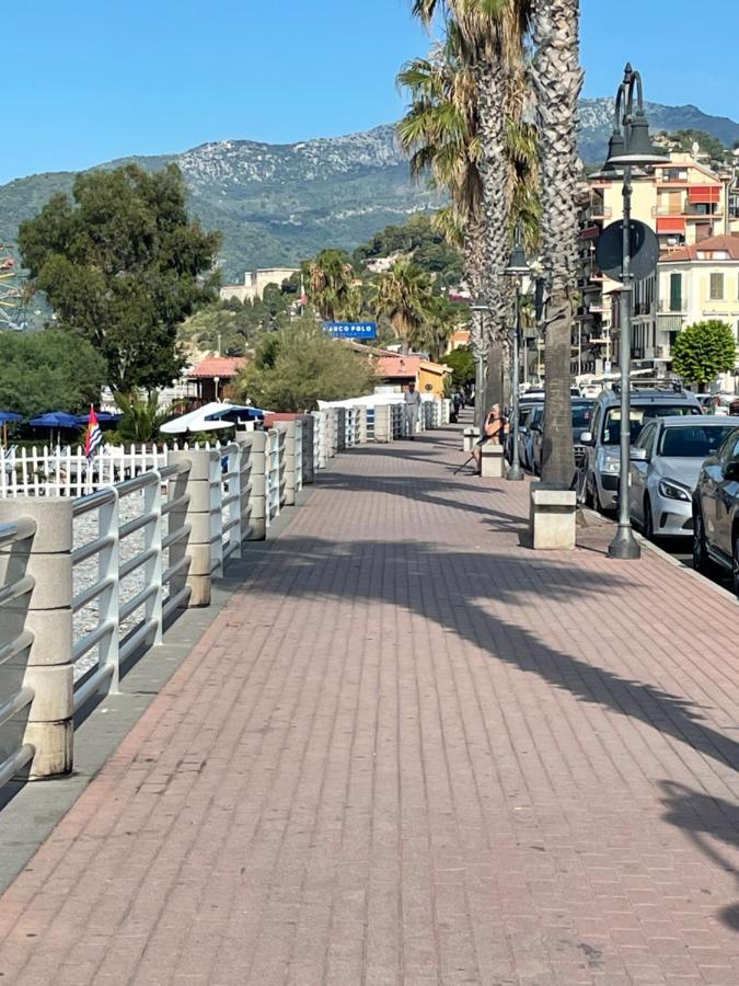 Casa Aiga Marina Leilighet Ventimiglia Eksteriør bilde