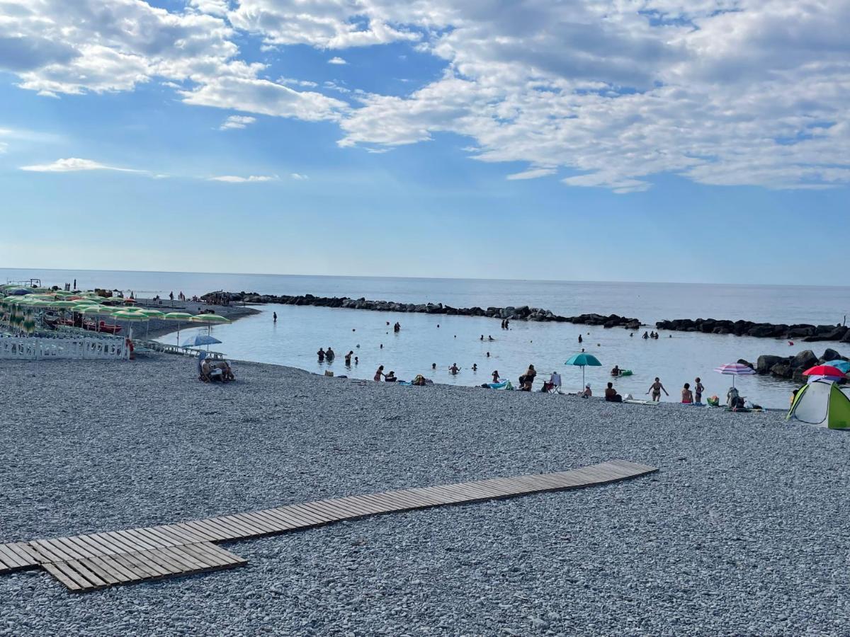 Casa Aiga Marina Leilighet Ventimiglia Eksteriør bilde